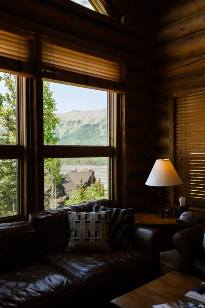 Getting ready photos in cabin in Telluride Colorado