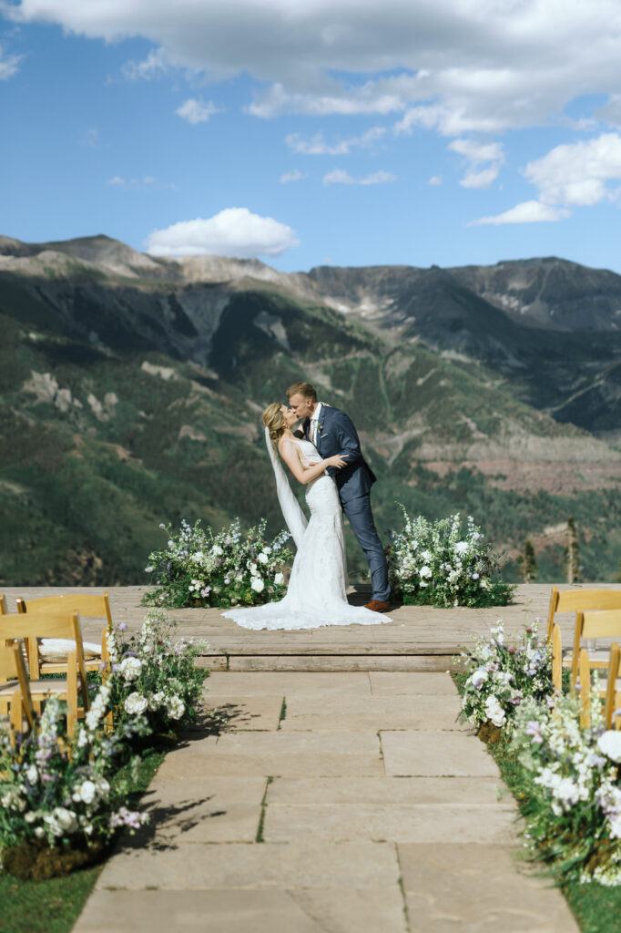 San Sophia Overlook wedding ceremony